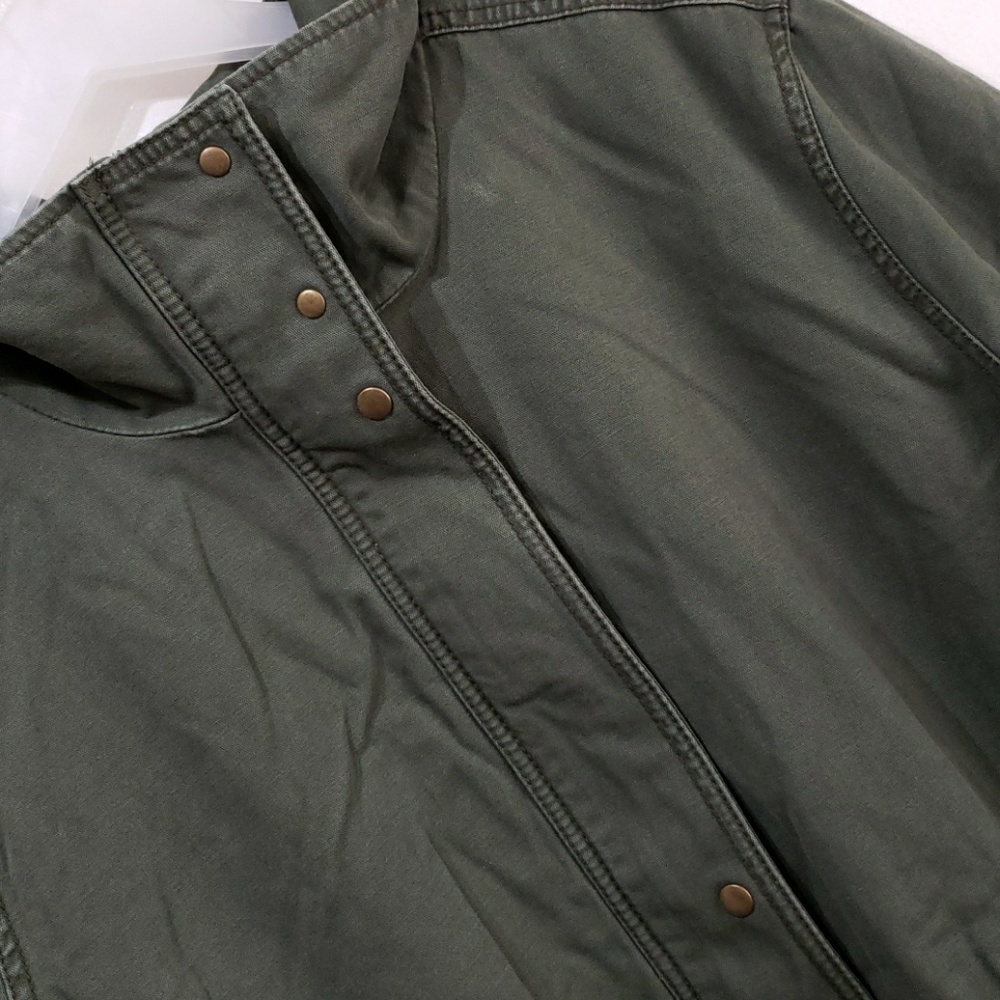 Old Navy Utility Jacket - Picture 4 of 8